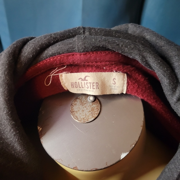 Hollister Hoodie - Picture 3 of 4